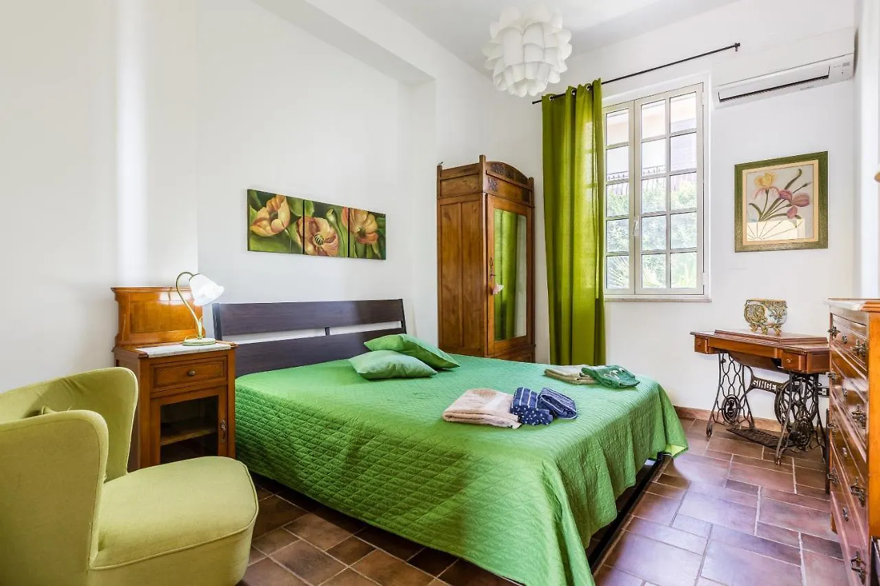 Holiday home Blumarine On The Sea, Parking & Wifi Villa Avola