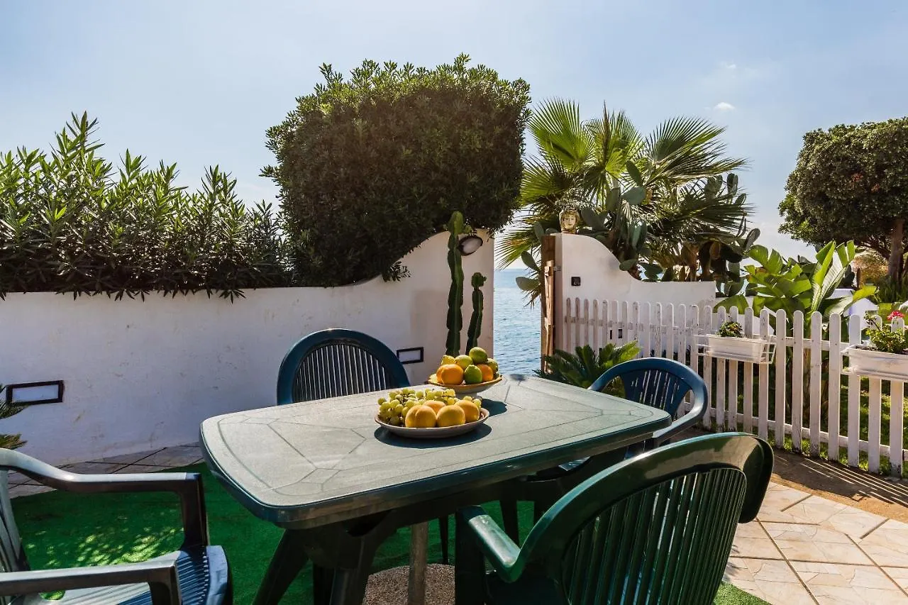 Blumarine On The Sea, Parking & Wifi Villa Avola