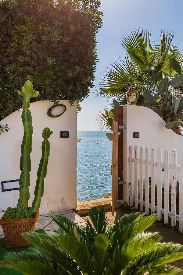 Blumarine On The Sea, Parking & Wifi Villa Avola
