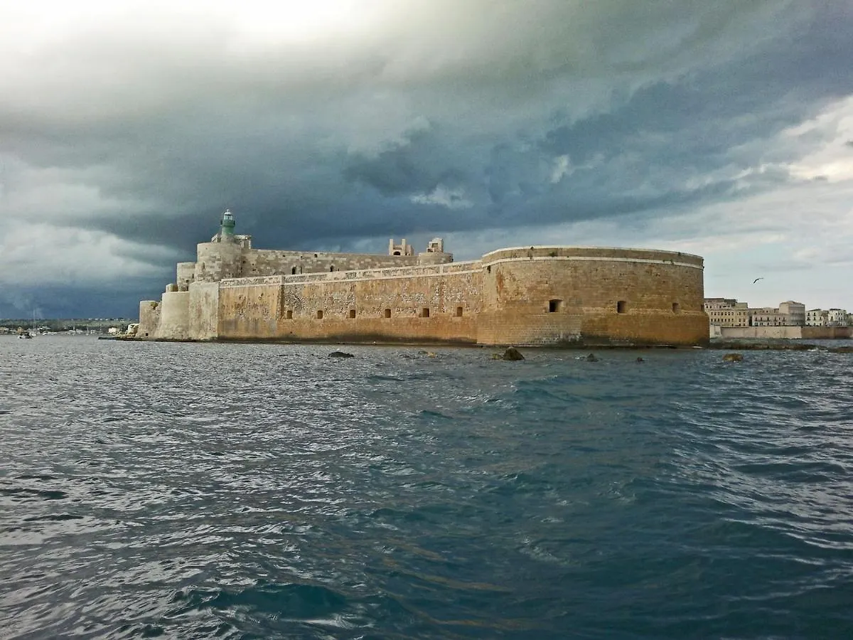 Blumarine On The Sea, Parking & Wifi Villa Avola