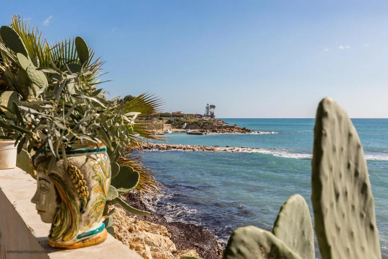 Blumarine On The Sea, Parking & Wifi location